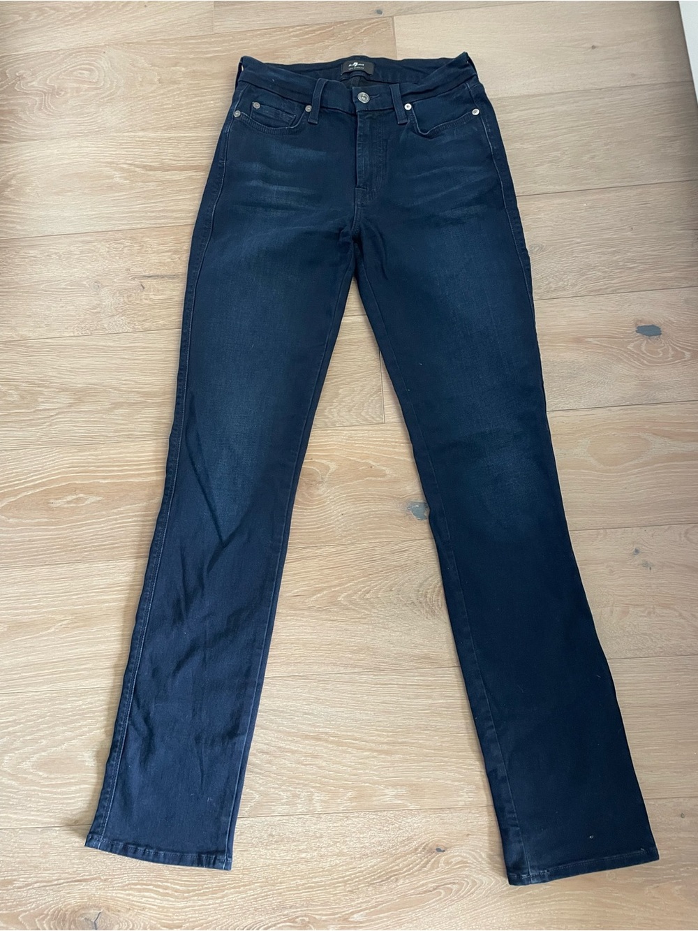 7 for all Mankind Los Angeles Kimmie Straight Leg Blue Jean - Size 27